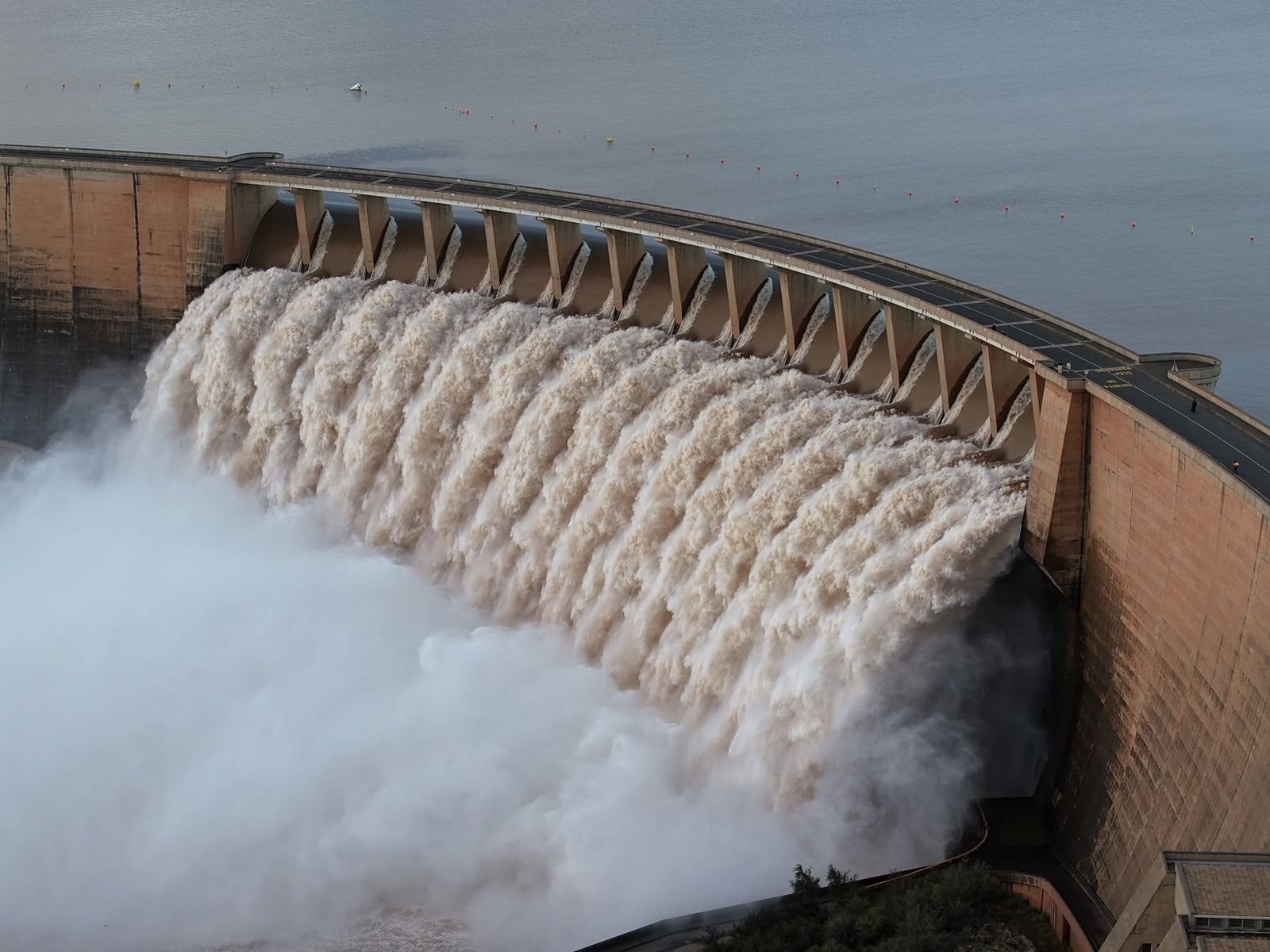 Gariep Dam sluice gates open